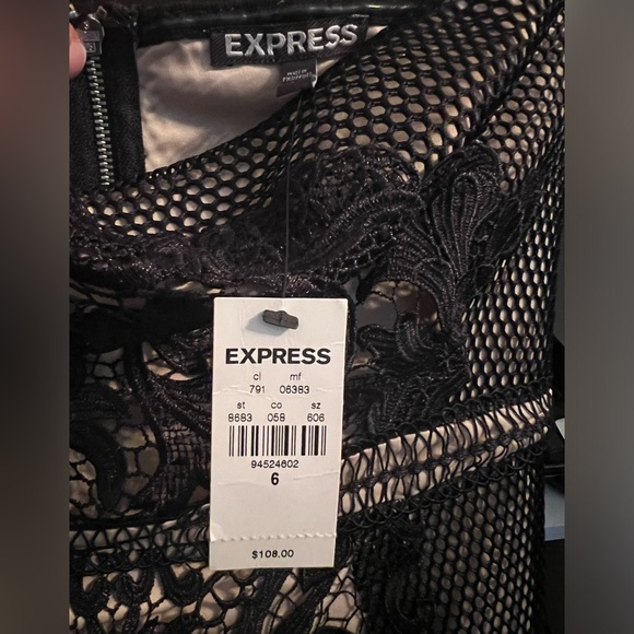 Lace dress size 6 - Picture 3 of 3